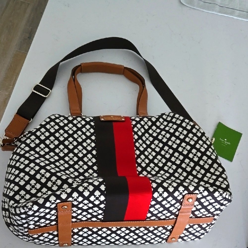New Never Used KATE SPADE TOTE BAG Travel Patterned Bag with Red/ Brown Leather